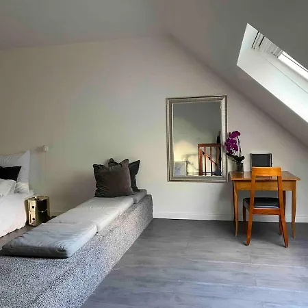 Zentrum 70qm Maisonette-wohnung In Stadthaus Apartamento